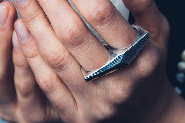 Lattice: Sterling Silver Double Ring Blue Sapphire