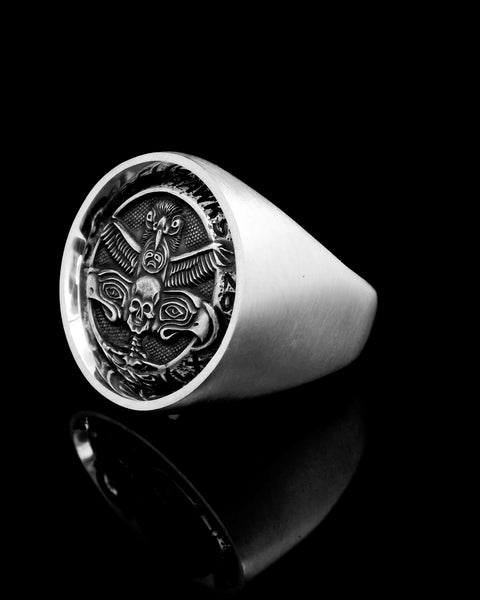 DARKSIDE — Seahawks Championship Ring / Sterling Silver / Monumental
