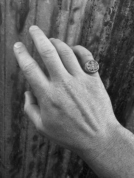 DARKSIDE — Seahawks Championship Ring / Sterling  / Classic